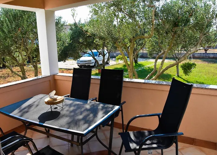 Mirela * Zaton (Zadar)