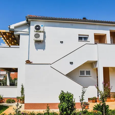 Apartment Mirela