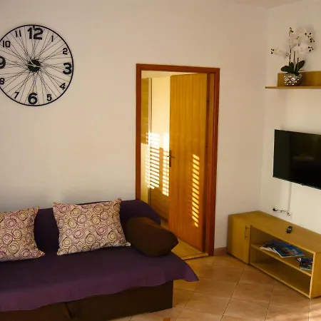 Mirela * Zaton (Zadar)