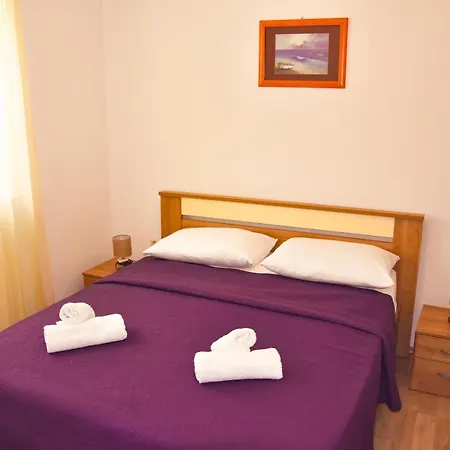 Mirela * Zaton (Zadar)